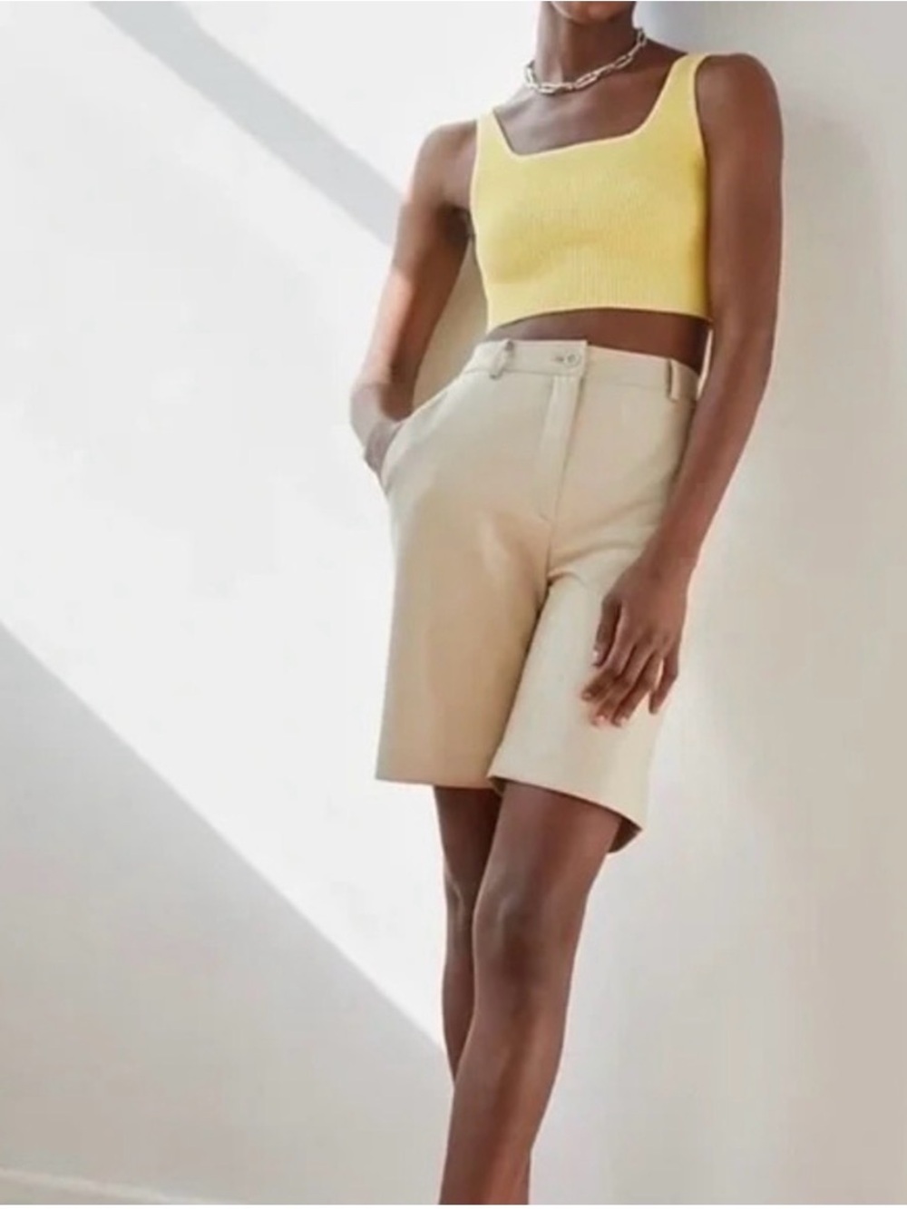 Aritzia Babaton Adrian Vegan Bermuda Faux Leather Shorts Beige Women's 6